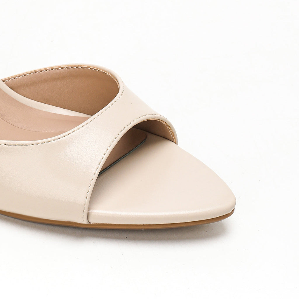 The Dahlia — Cream Kitten Heel
