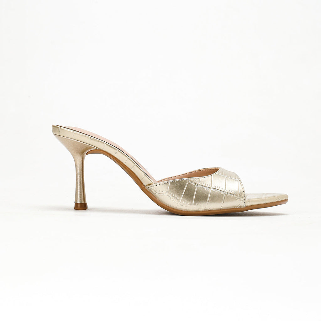 The Orlina — Gold Kitten Heel