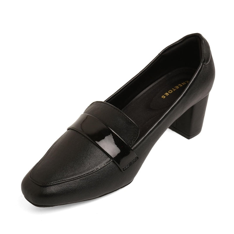 The Virelia — Black Pump
