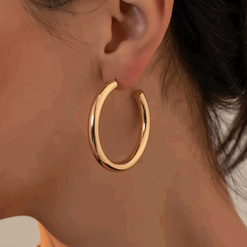 The Athéna — Bold Gold Hoops