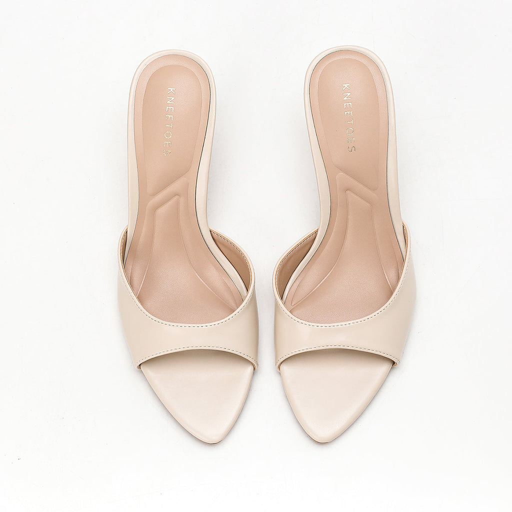 The Dahlia — Cream Kitten Heel