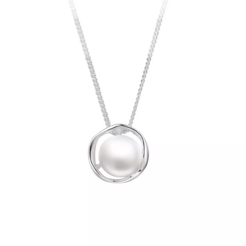 The Solène — Pearl Pendant Necklace